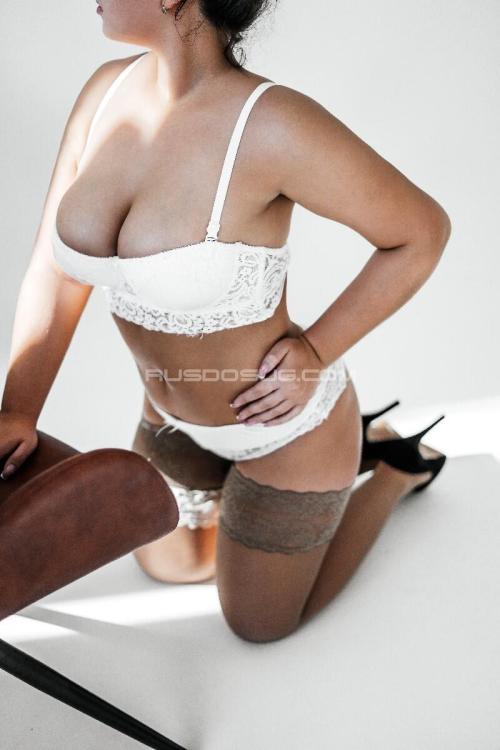 Проститутка Лера, Питера у метро Звёздная