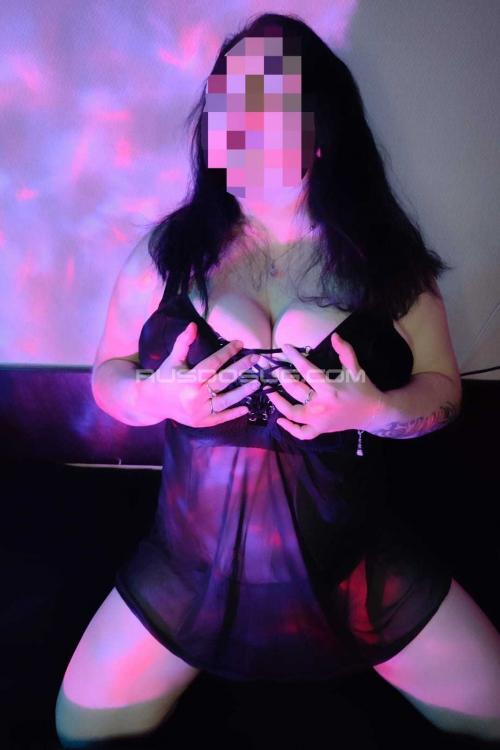 Проститутка Милана, в Москве у метро Бульвар Дмитрия Донского