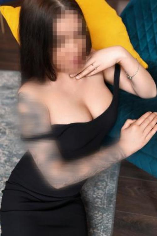 Проститутка Алина Малышка, Питера у метро метро Озерки