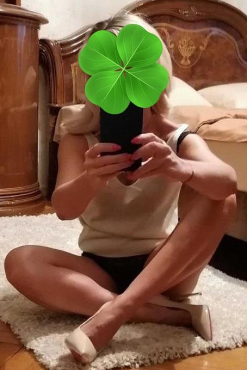 Проститутка Алина, в Питере у метро Парнас