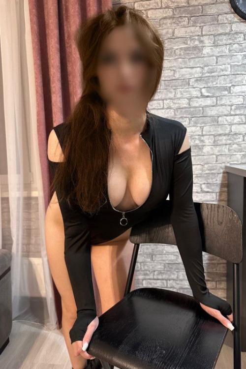 Проститутка Кристина Инди Принимаю Одна, в Питере у метро Московская