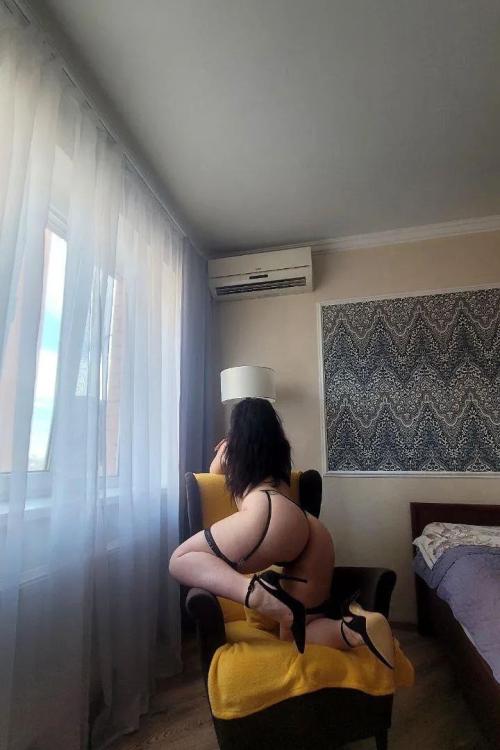 Проститутка Настя , Питера у метро Академическая