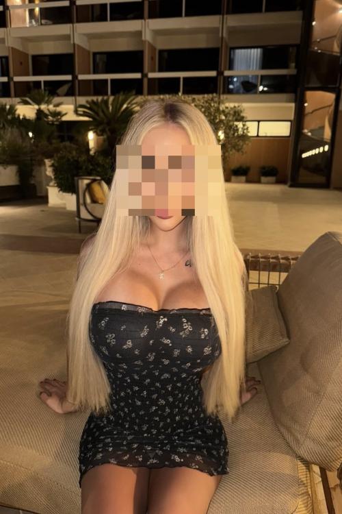 Проститутка Кристина, Питера у метро Московская