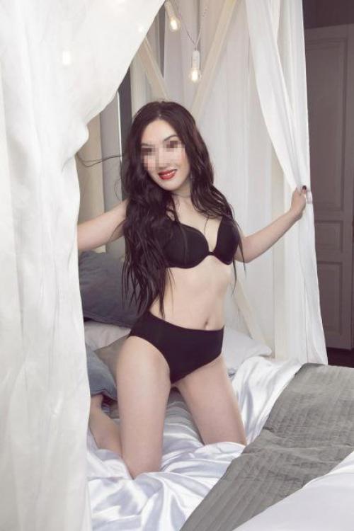 Проститутка Зара, Питера у метро метро Комендантский проспект