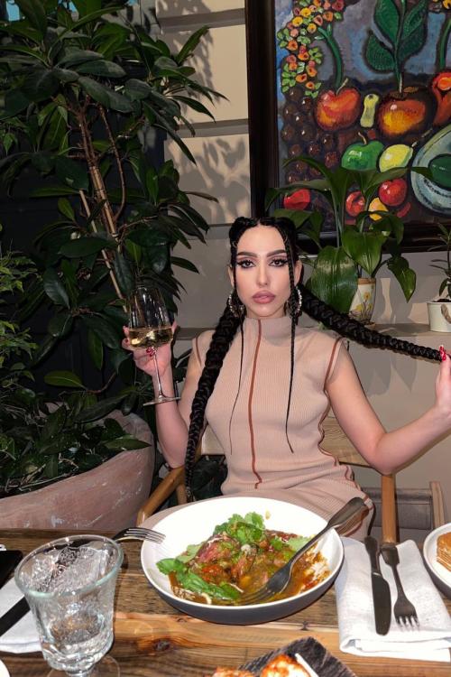 Проститутка Камила, Питера у метро Петроградская Проститутка Камила, Питера у метро Петроградская