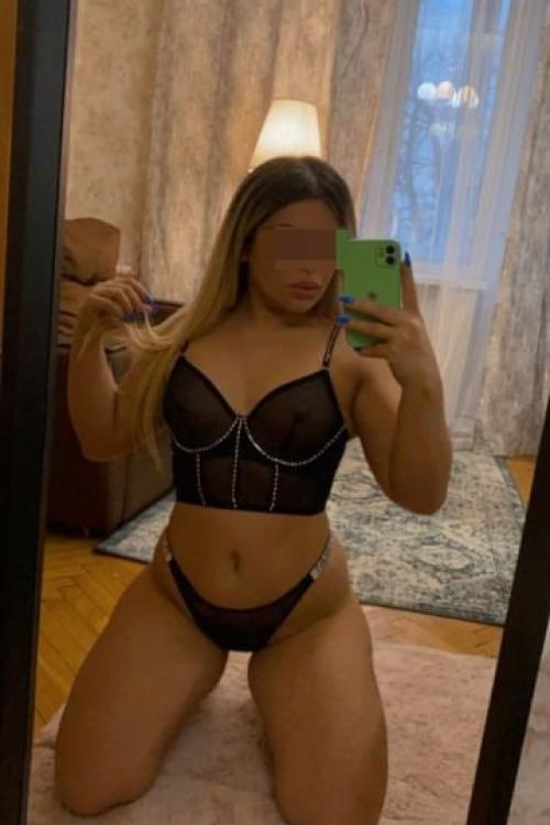 Проститутка Таня Инди, Питера у метро Пионерская