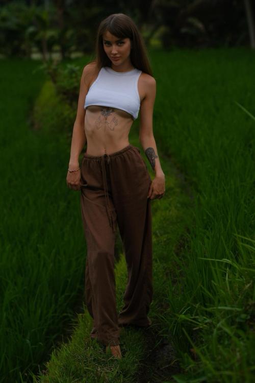 Проститутка Лилия, Питера у метро Сенная площадь Проститутка Лилия, Питера у метро Сенная площадь