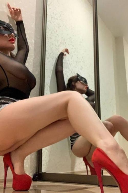 Проститутка Вика АНАЛ, в Питере у метро Старая Деревня