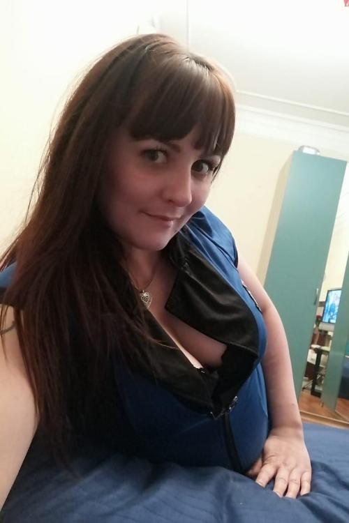 Проститутка Даша, Питера у метро Московская