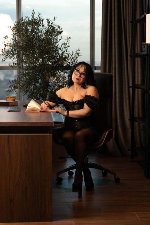 Частные объявления проституток Питера | Строгая, но развратная учительница ждёт