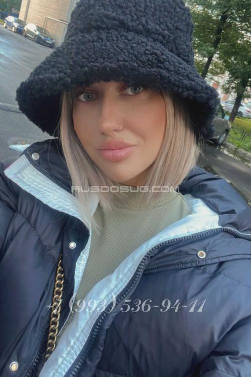 Проститутка Кетти снималась в порно, Питера у метро метро Звёздная