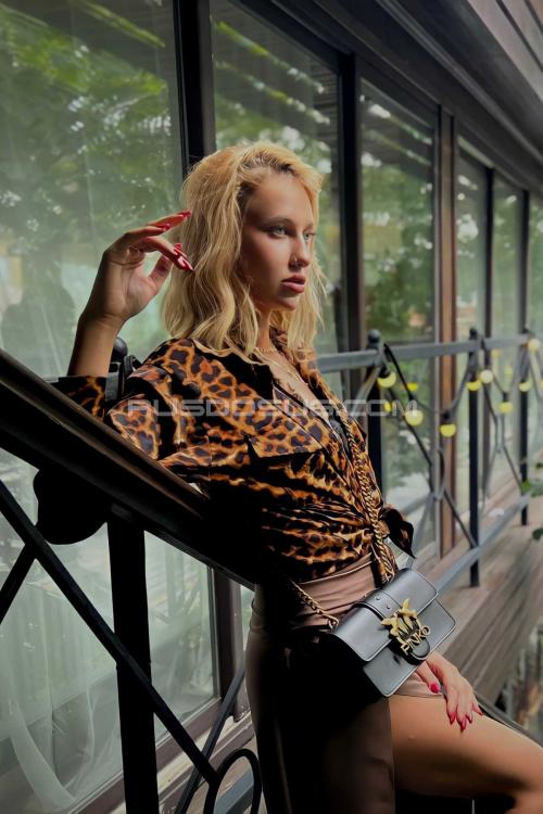 Проститутка Катя и Вика, в Питере у метро Звёздная