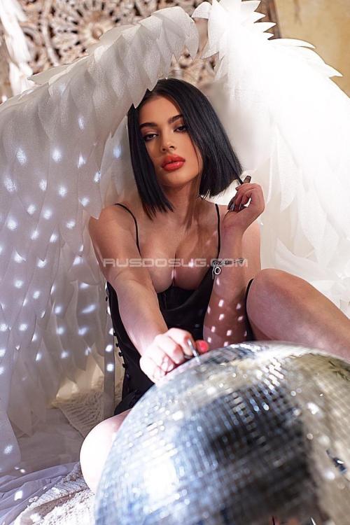 Проститутка Милана, СПб у метро Звёздная