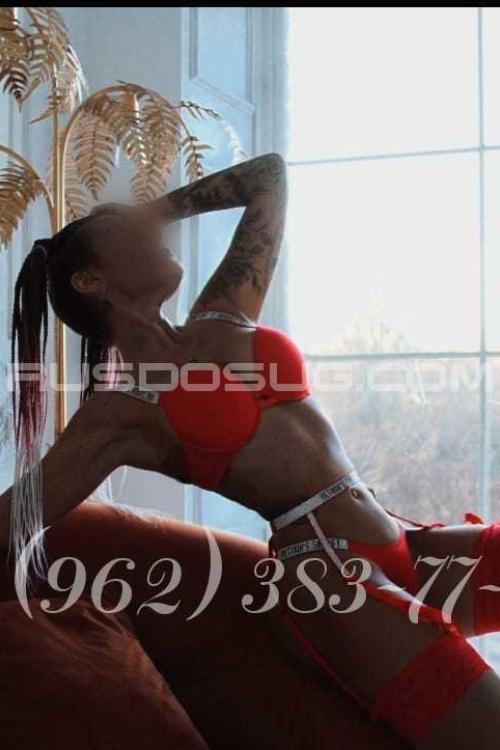 Проститутка Кэрри, СПб у метро Площадь Мужества