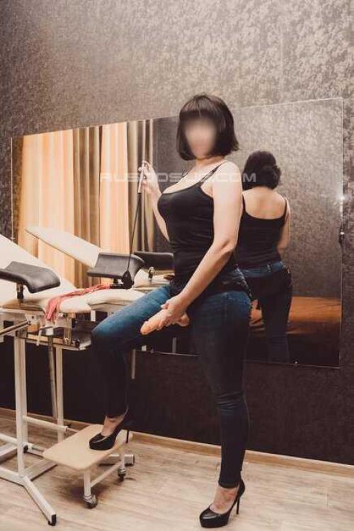 Проститутка Алина принудительное Куни, Питера у метро Парк Победы
