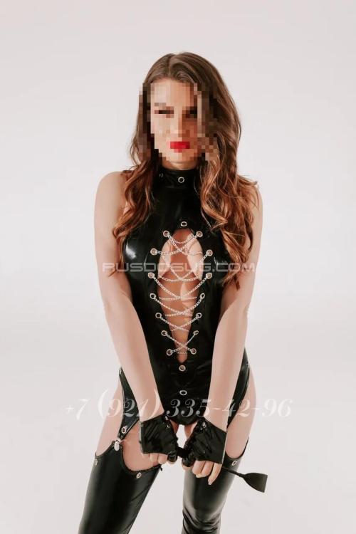 Проститутка Полина, Питера у метро Крестовский остров