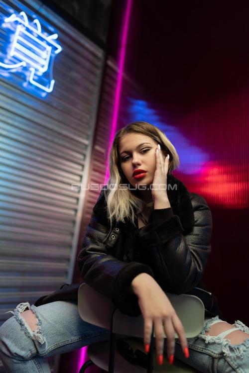 Проститутка Юля, в Питере у метро Проспект Просвещения Проститутка Юля, в Питере у метро Проспект Просвещения