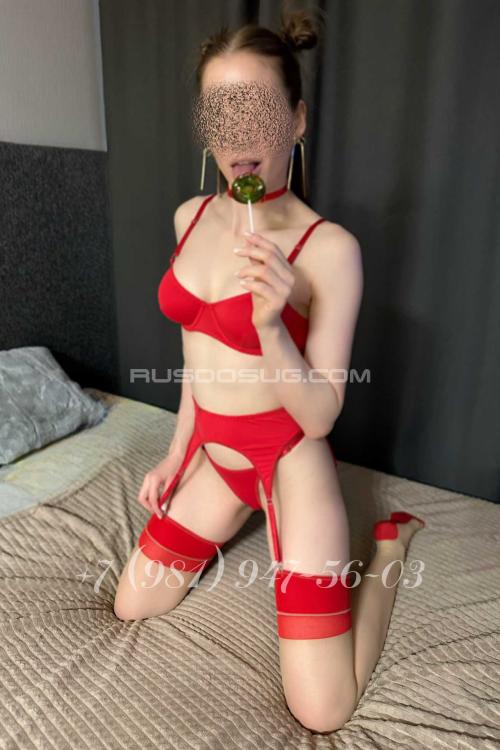 Проститутка Кэтти, Питера у метро Парнас