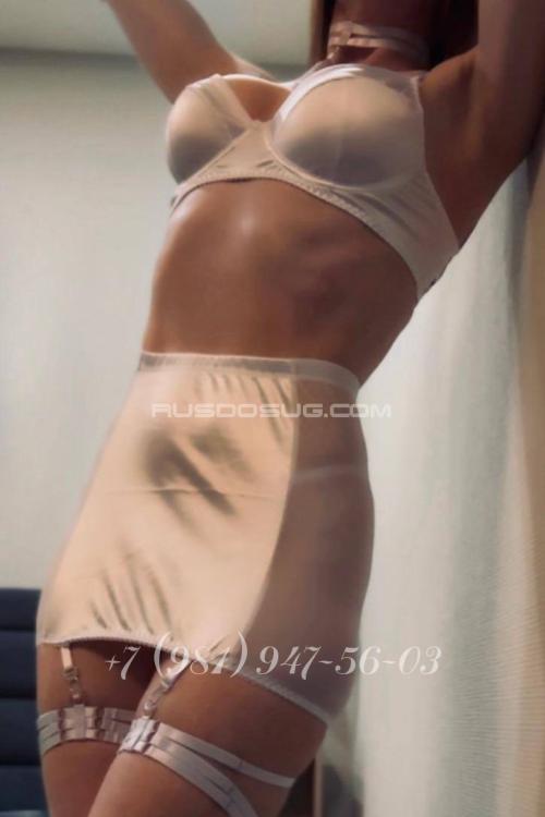 Проститутка Кэтти, Питера у метро Парнас