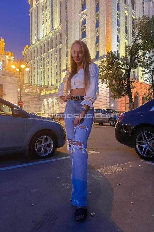 Проститутка Кристина, Питера у метро Площадь Восстания