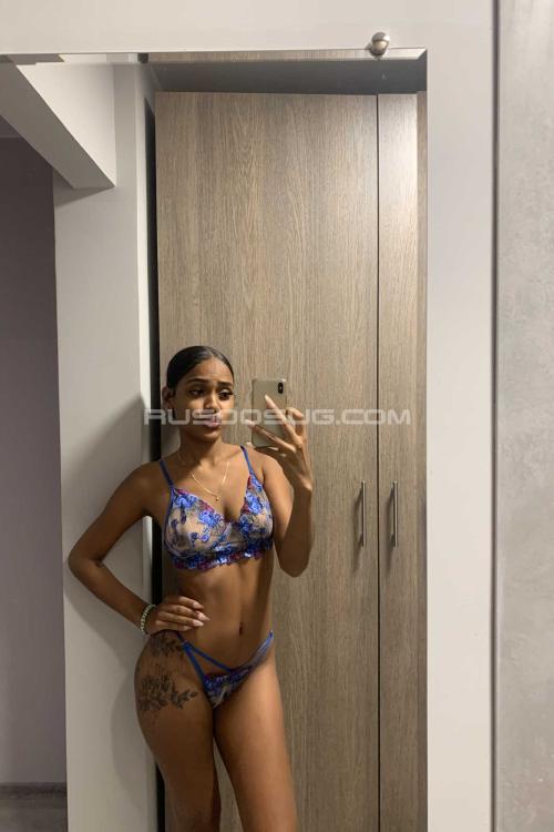 Проститутка Саманта, СПб у метро Московские ворота