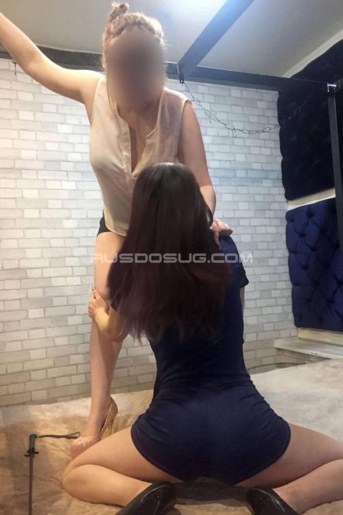 Проститутка Вика и Анита, в Питере у метро Парк Победы