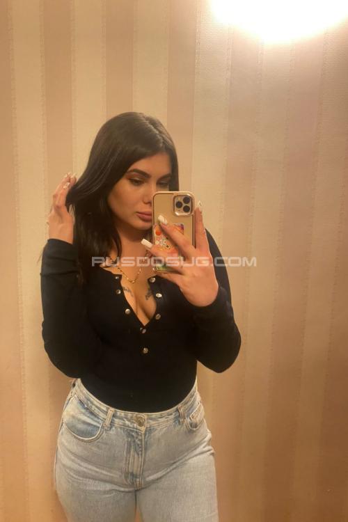 Проститутка Алена, Питера у метро Проспект Ветеранов