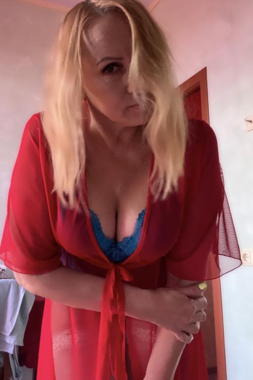 Проститутка Мила Индивидуалка, Питера у метро Ломоносовская Проститутка Мила Индивидуалка, Питера у метро Ломоносовская