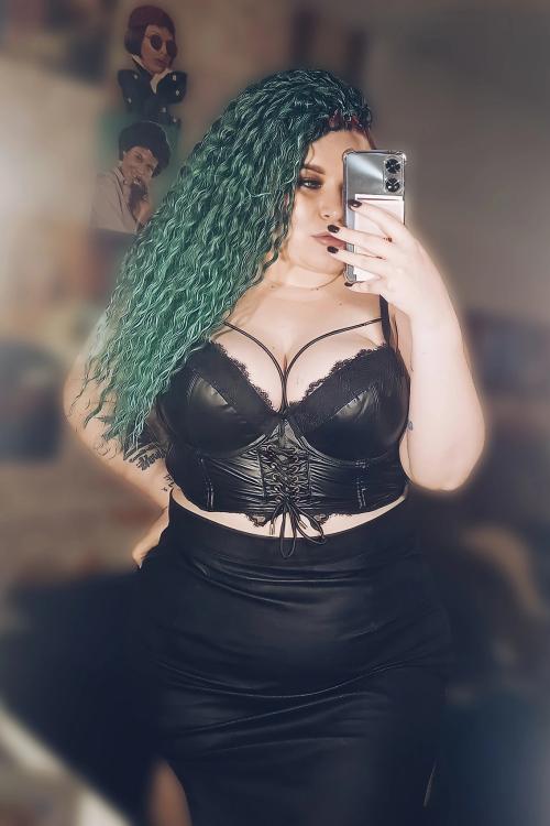 Проститутка Эля дома одна, СПб у метро Ломоносовская